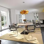 Strandhaus Buskam Im Moenchgut Auf Ruegen *