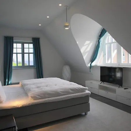 Strandhaus Buskam Im Moenchgut Auf Ruegen Dom wakacyjny Lobbe