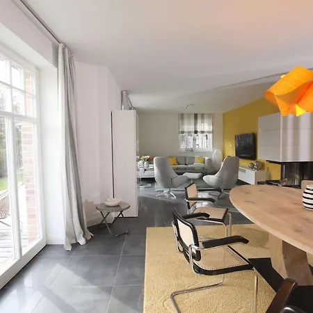 Strandhaus Buskam Im Moenchgut Auf Ruegen Dom wakacyjny