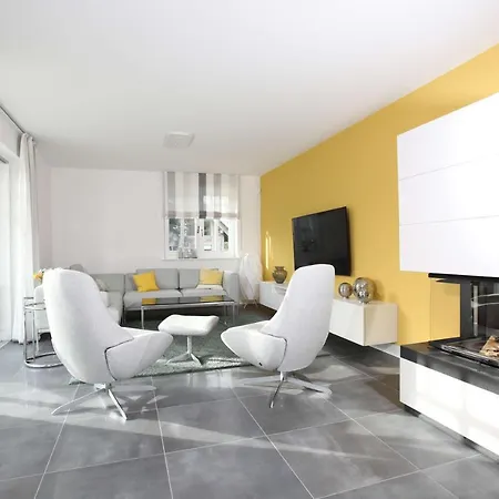 Strandhaus Buskam Im Moenchgut Auf Ruegen * Lobbe