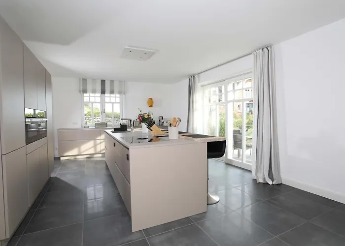 Strandhaus Buskam Im Mönchgut Auf Rügen *